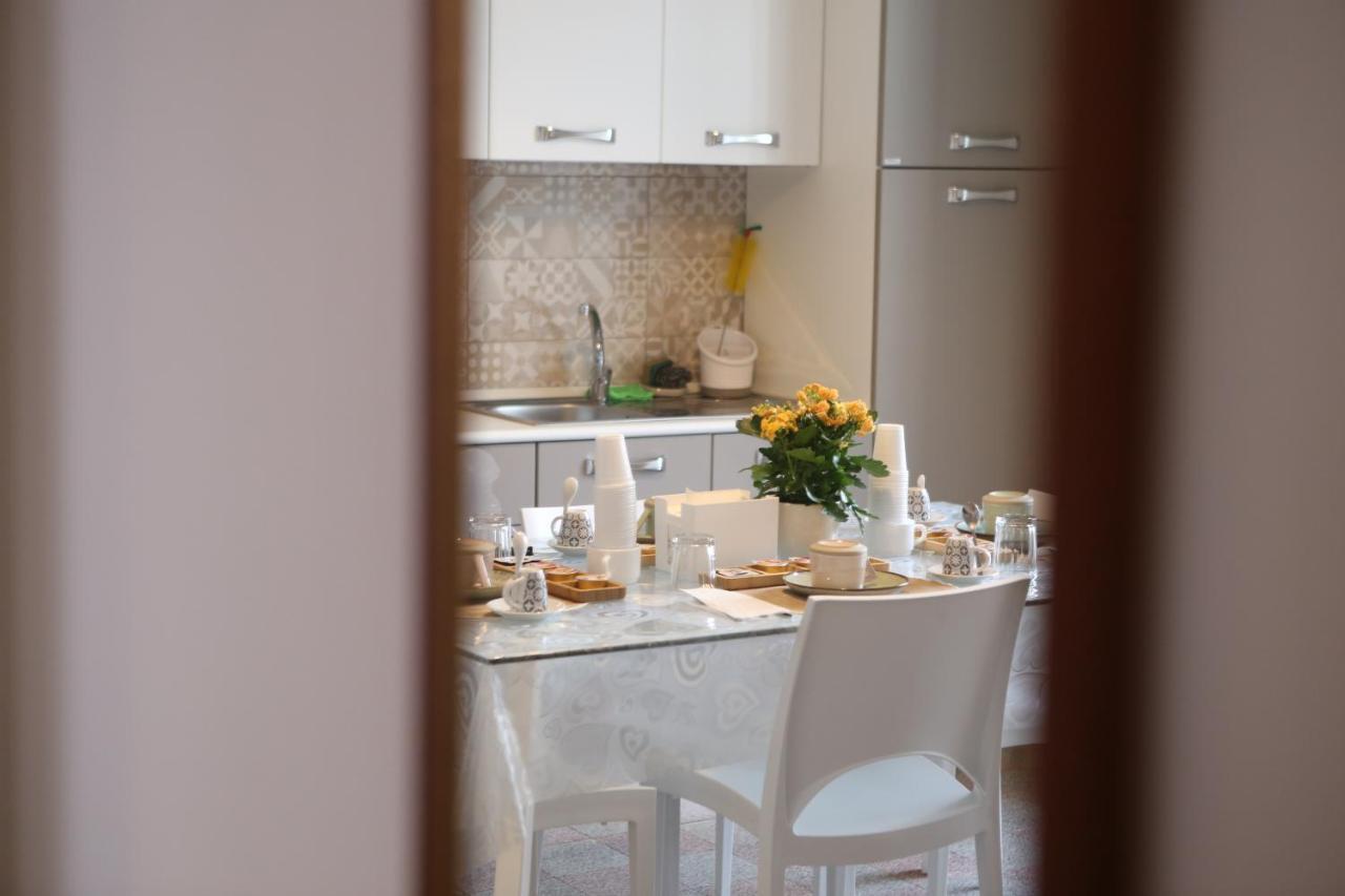 Corsomessina64 Bed & Breakfast Crotone Exterior photo